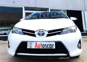 TOYOTA - Auris - Hybrid Advance