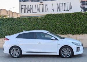 HYUNDAI Ioniq HEV 1.6 GDI Tecno