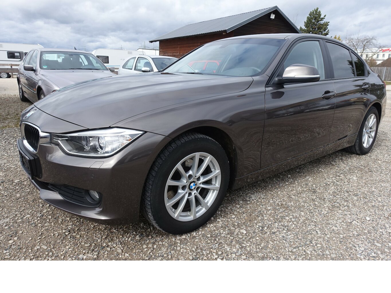 BMW 318 d Navi Business Bi-Xenon PDC Memory 8x Alu