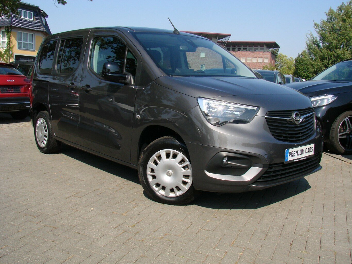 Opel Combo Life 1.2Turbo Elegance Navi Klima Kamera