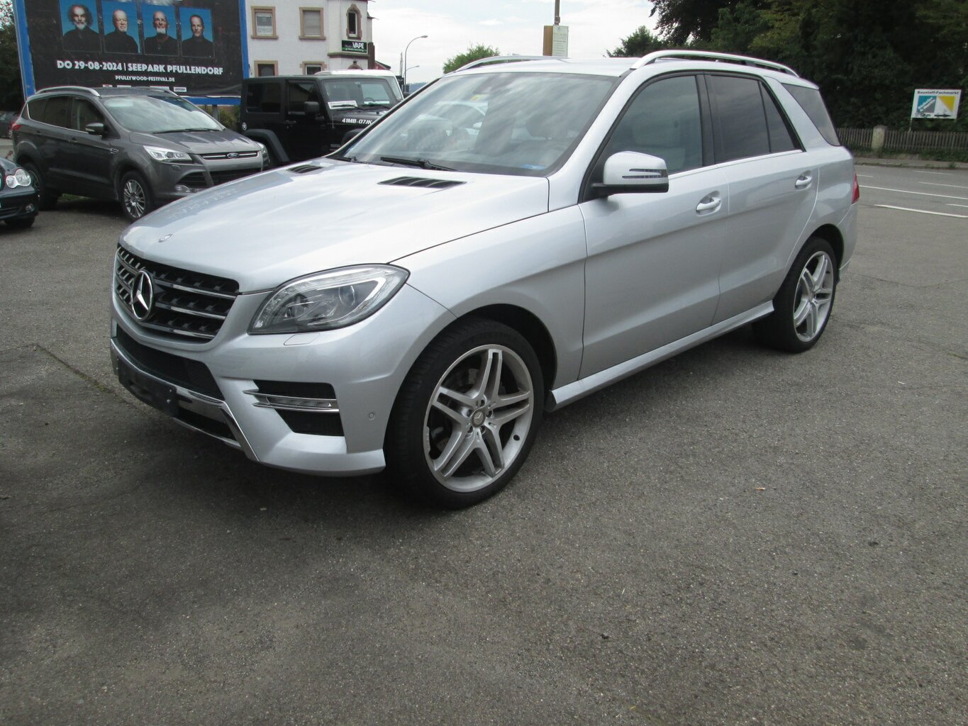 Mercedes-Benz ML 350 CDI BlueTEC Edition 1 ~ AMG ~