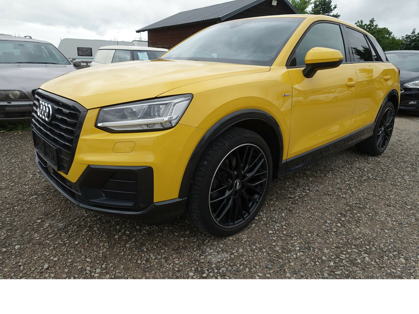 Audi Q2 sport S-Line LED Navi PDC Abstandstempom. 19Alu WR