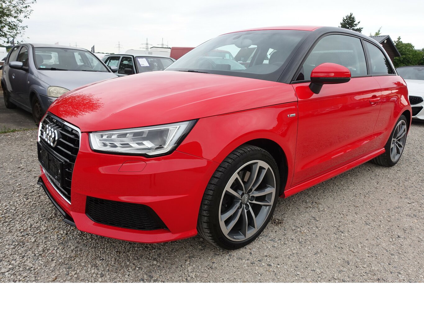 Audi A1 sport 1 8TFSI Bi-Xenon S-tronic S-line PDC 8xAlu